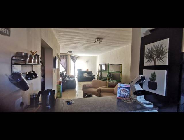 3 BEDROOM TOWNHOUSE FOR SALE IN FLORIDA